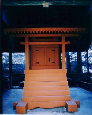 本太氷川神社旧本殿